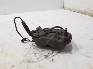 AUDI A6 C8 (2018–2025) Eesmine pidurisadul 8W0615107C - 4