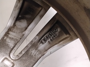 VOLVO S90 (2016–2026) Riteņa disks 32243390 - 5