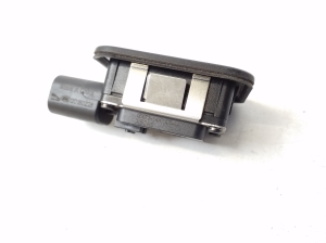 Jaguar F-pace (2016–2026) Trunk lid close switch GX7314K147AA - 3