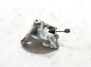   Motorhalter  - 4M0199308CE 