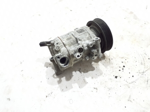 AUDI A6 C8 (2018–2025) Konditsioneeri kompressor 8W0816803J - 4