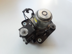Mitsubishi Outlander (2012–2021) Vacuum pump 4641A020 - 2
