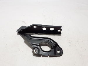 AUDI A6 C8 (2018–2025) Kapoti hing 4K0823301 - 3