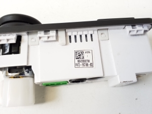 Jaguar F-pace (2016–2026) USB port FK7219C166BD - 2
