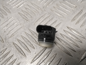 Mercedes Benz S-Class 222 (2013–2020) Front parking sensor A0009059300 - 4