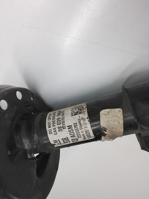 Opel Astra K (2015–2021) Front shock absorber 39039564 - 3