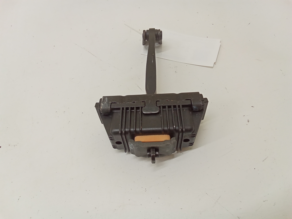 BMW 5 SERIES E61 (2004–2010) Rear side door opening limiter 7176805 BMW 5 SERIES E61 (2004–2010) Rear side door opening limiter 7176805