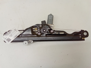 Rear side door window regulator - 7184743S