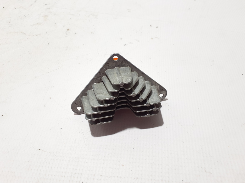 RENAULT Master (2019–2024) Xenon headlight control unit PWB00951 RENAULT Master (2019–2024) Xenon headlight control unit PWB00951
