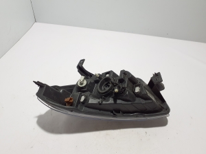 Dacia Dokker (2012–2017) Headlight 260109545R - 4