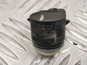 Mercedes Benz S-Class 222 (2013–2020) PDC-Sensor vorne A0009059300 - 2
