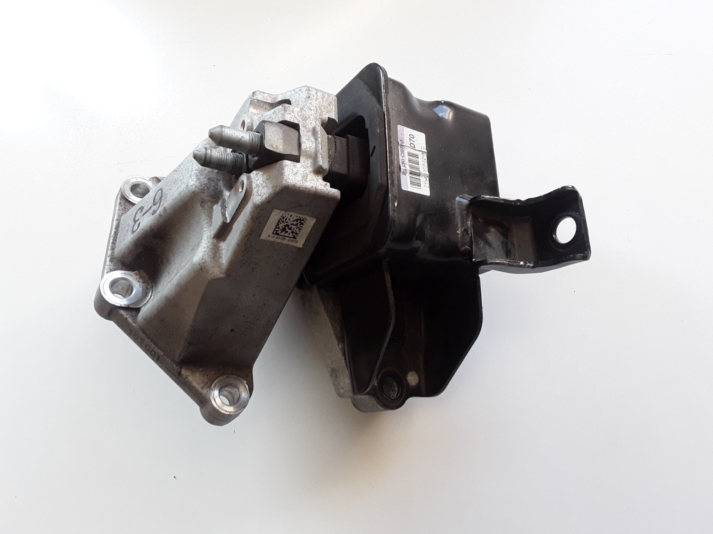 Kia Sportage (2016–2021) Engine mount 21830D9700