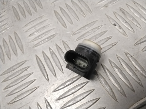 Mercedes Benz E-Class W212 (2009–2015) PDC-Sensor vorne A0009051202 - 2