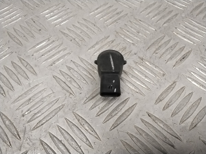 Mercedes Benz S-Class 222 (2013–2020) Front parking sensor A0009059300 - 2