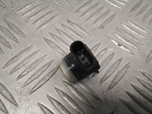 Mercedes Benz S-Class 222 (2013–2020) Front parking sensor A0009059300 - 3