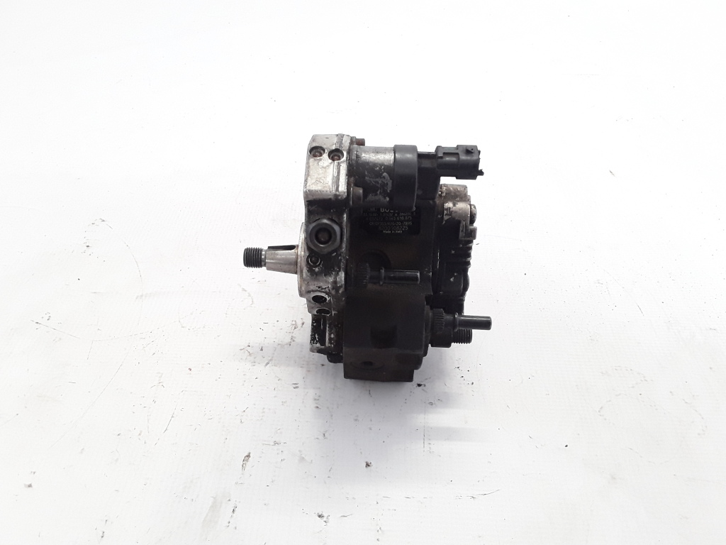 RENAULT Megane 2 generation (2002-2012) Brændstofpumpe 8200108225 21082980