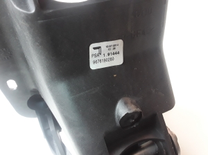 Peugeot 208 (2012–2019) Gear shift mechanism and its parts 9676190280 - 4