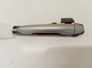 Tagumise küljeukse välimine käepide - 80611AV600