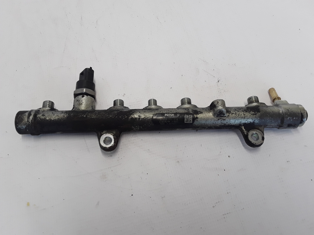 RENAULT Scenic 2 generation (2003-2010) Fuel Rail 8200396999 21082937