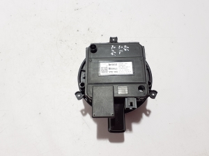 AUDI A6 C8 (2018–2025) Salongi puhuri mootor 4M1820021C - 4