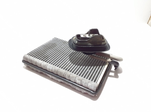 AUDI A6 C8 (2018–2025) A/C evaporator HH017002 - 2