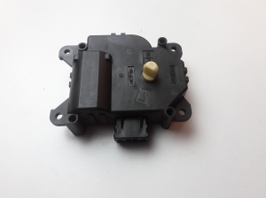 Infiniti M37 Y51 (2011–2026) Salongi soojenduse klapi mootor 1138002380 - 2
