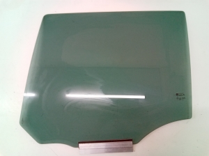 Tagumise külgukse klaas - 43R001604