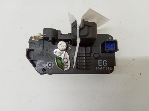 Opel Meriva (2003–2010) Rear side door lock 24414138 - 2