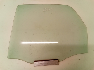 Rear side door glass - 43R000262