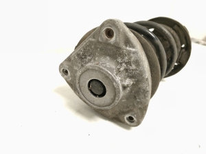 Mercedes Benz A-Class 176 (2012–2018) Eesmine amortisaator A1173231500 - 3