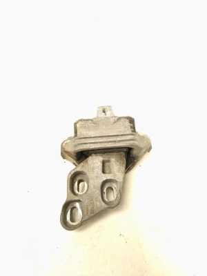 Mercedes Benz A-Class 176 (2012–2018) Gearbox mount A2462400217 - 2