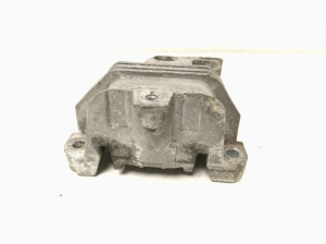 Mercedes Benz A-Class 176 (2012–2018) Gearbox mount A2462400217 - 3