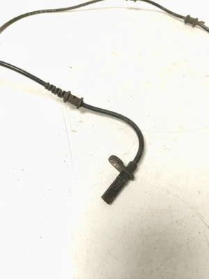 Mercedes Benz A-Class 176 (2012–2018) Front ABS sensor A2465402510 - 3
