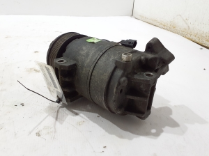 RENAULT Koleos (2007–2016) A/C compressor 92600JY02A - 4