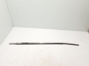   Front door outer window molding  - 7572078020 