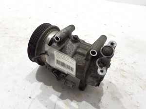 RENAULT Clio III (2005–2012) Klimakompressor 8200953359 - 3