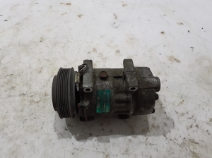 RENAULT Laguna I (1993–2001) Klimakompressor 7700111289 - 4
