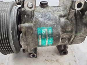 RENAULT Kangoo (1997–2009) A/C compressor 7700111235 - 4