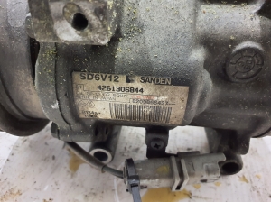 RENAULT Kangoo (2008–2020) A/C compressor 8200866437 - 4