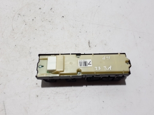 LEXUS NX H20 (2021–2026) Front door glass switch 8404078050 - 2