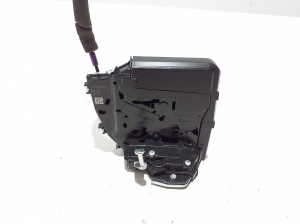 LEXUS NX H20 (2021–2026) Rear side door lock 6906078030 - 3