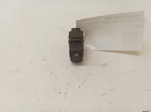 Rear side door window switch - AAX