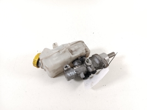 Volkswagen Transporter T5 (2003–2015) Brake master cylinder 7E0611019A - 2