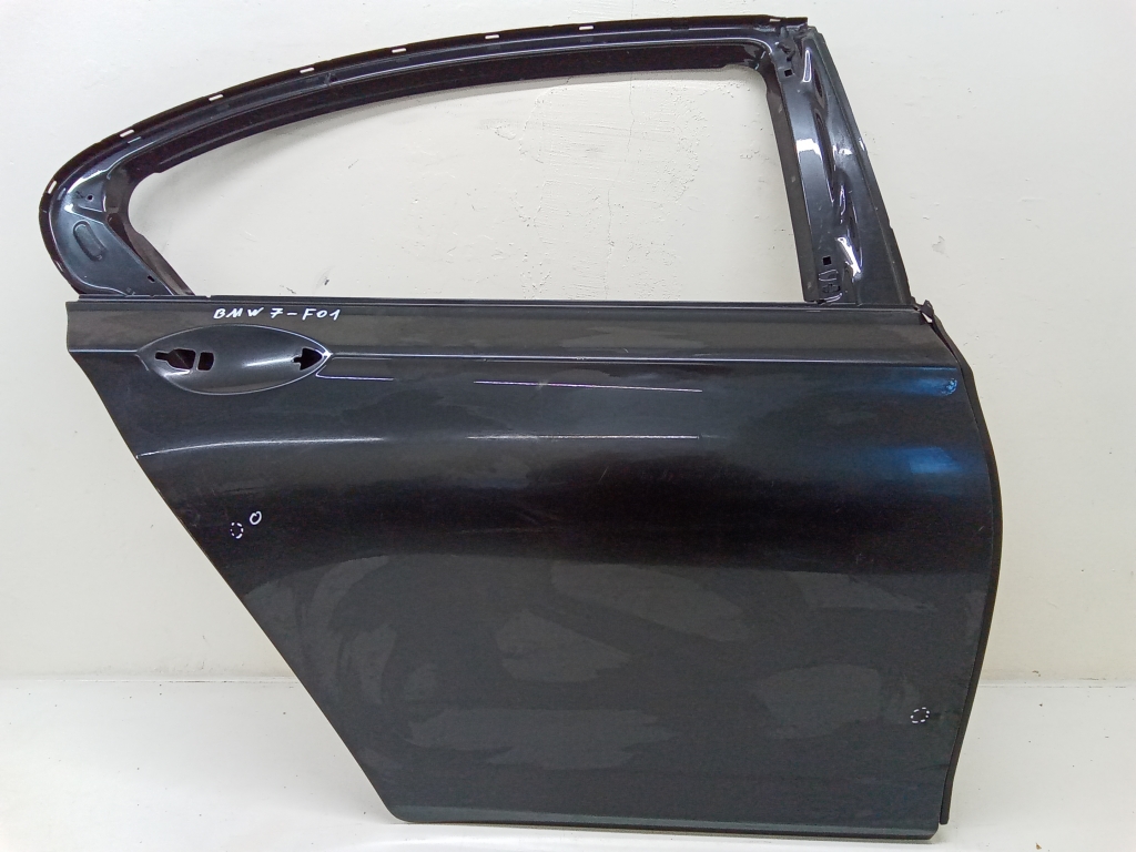 BMW 7 SERIJA F01 (2008–2015) Tagumised küljeuksed 41525A2A394 BMW 7 SERIJA F01 (2008–2015) Tagumised küljeuksed 41525A2A394