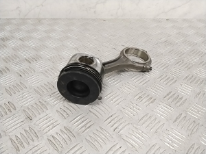 Piston and its parts - 059AG