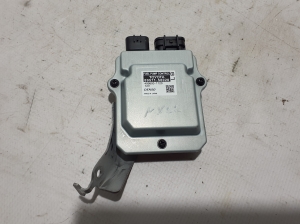  Fuel pump control module  - 8957158020 