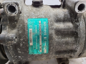 RENAULT Laguna I (1993–2001) Klimakompressor 7700111289 - 4