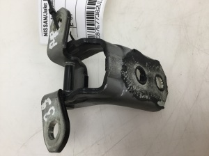 NISSAN Juke F15 (2010–2018) Front door lower hinge - 3