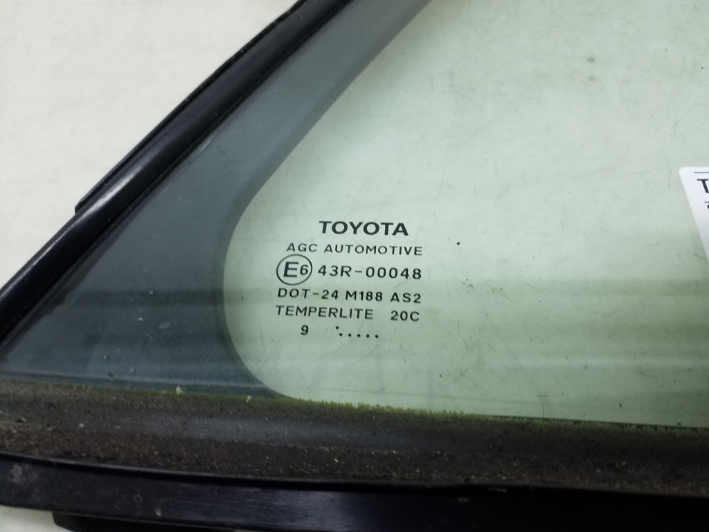 TOYOTA Avensis T27 Rear Right  Window 6812305100 20983286