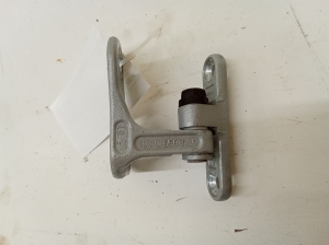 Mercedes Benz CLK-Class 209 (2002–2009) Front door lower hinge SE0503 - 2
